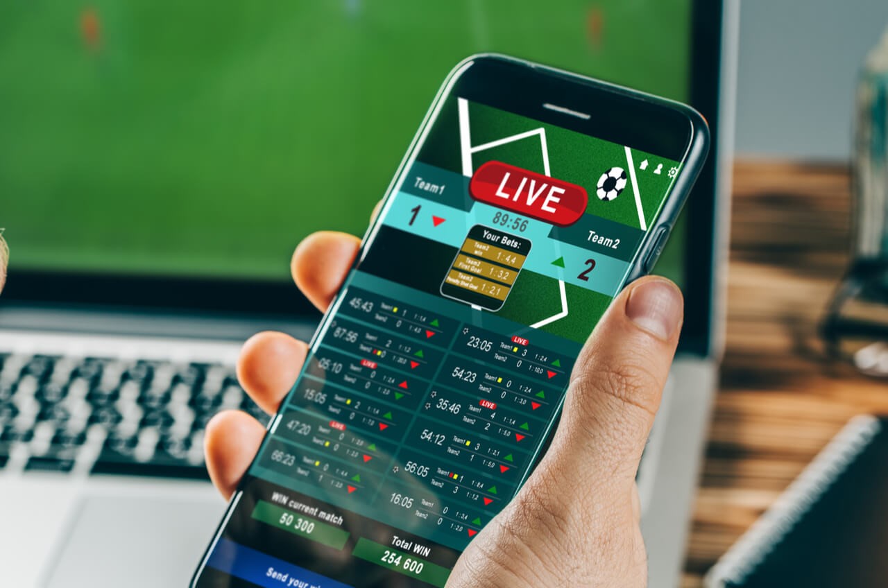 difference between sports betting and online casinos
