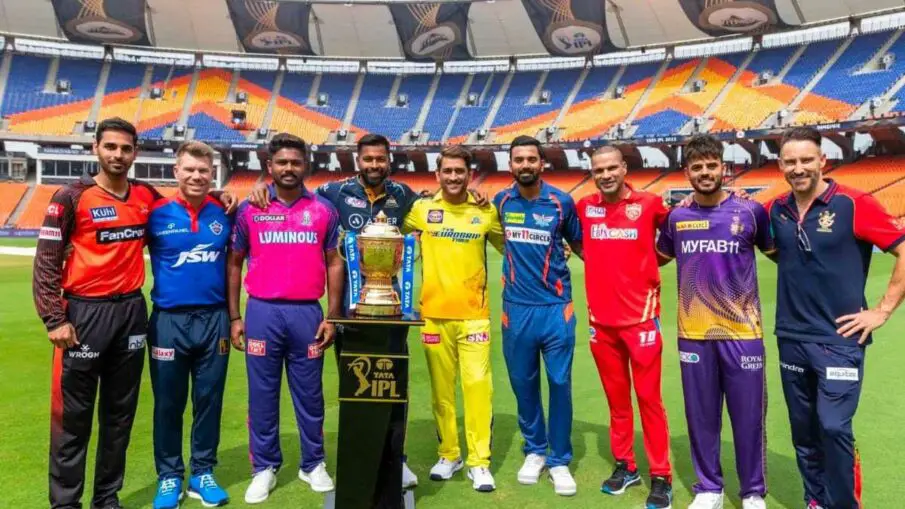 IPL 2023 Captains pose with Tata IPL 2023 Trophy